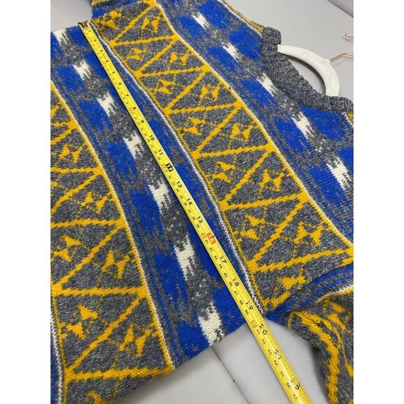 Vintage Hunt‎ Club Wool blend Women Sweaters size Medium Nordic Geometric Blue - Picture 7 of 9